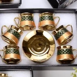 طقم فناجين قهوة يتكون من 6 فناجين و 6 أطباق مصنوع من السيراميك الأوروبي المطلي باللون الذهبي مع علبة هدية