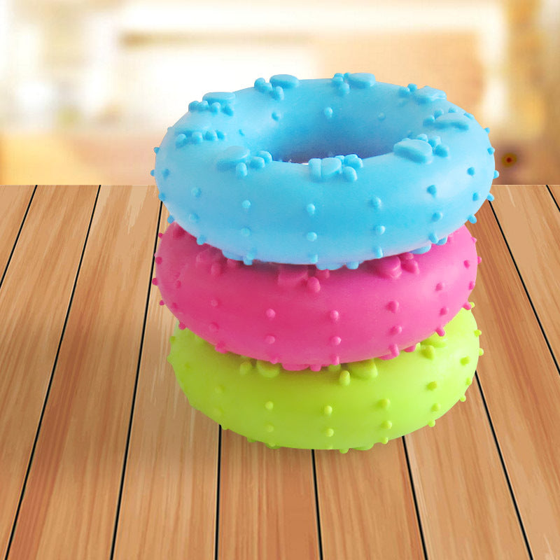 ألعاب مضغ للكلاب الصغيرة