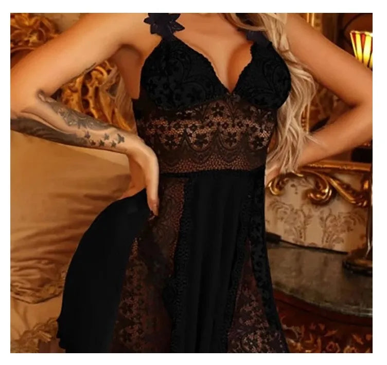 قميص نوم نسائي مثير أسود اللون برقبة على شكل حرف V وظهر مكشوف من الدانتيل شبه شفاف