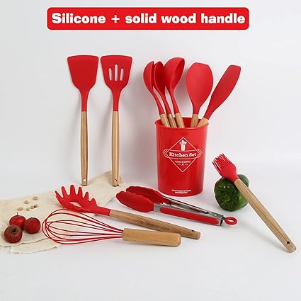 طقم أدوات سيليكون بمقبض خشبي مكون من 12 قطعة باللون الأحمر