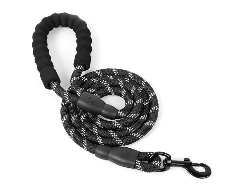 زمام متين للكلاب، حبل مستدير من النايلون مع مقبض مبطن مريح وخيوط عاكسة للضوء للحيوانات الأليفة مناسبة للكلاب المتوسطة والكبيرة