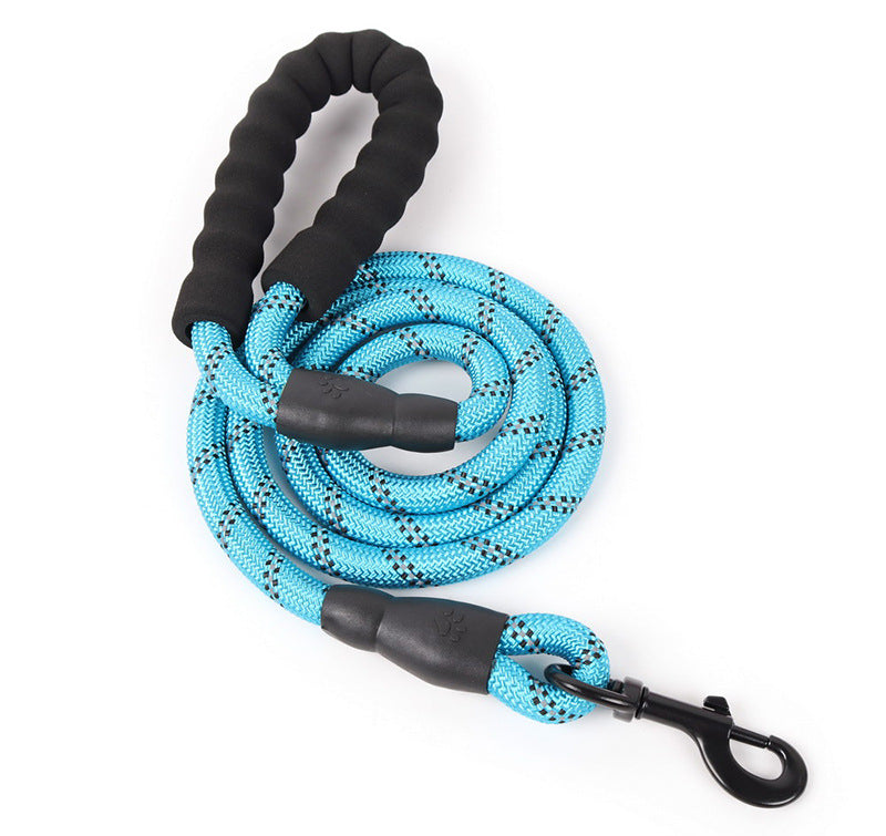 زمام متين للكلاب، حبل مستدير من النايلون مع مقبض مبطن مريح وخيوط عاكسة للضوء للحيوانات الأليفة مناسبة للكلاب المتوسطة والكبيرة