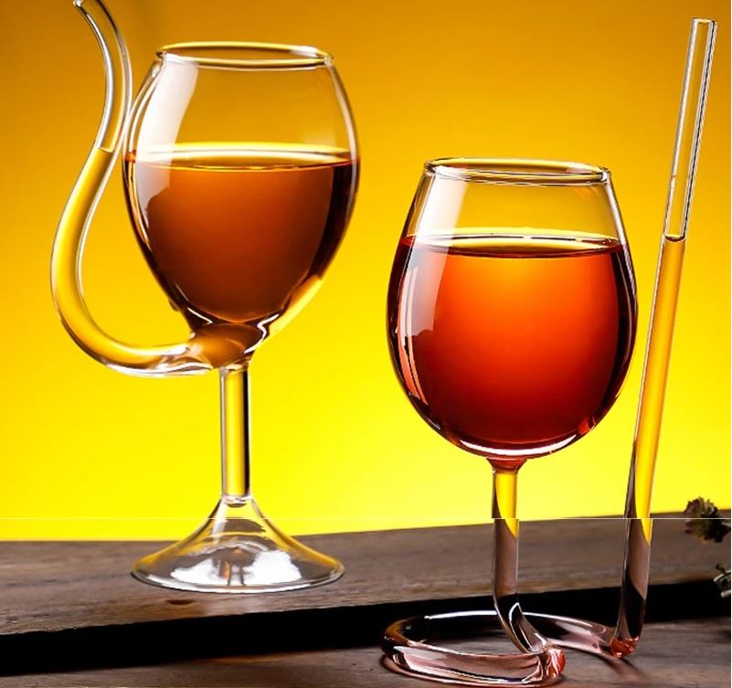 تصميم كأس كريستال بشفاط أنيق وفريد من نوعه