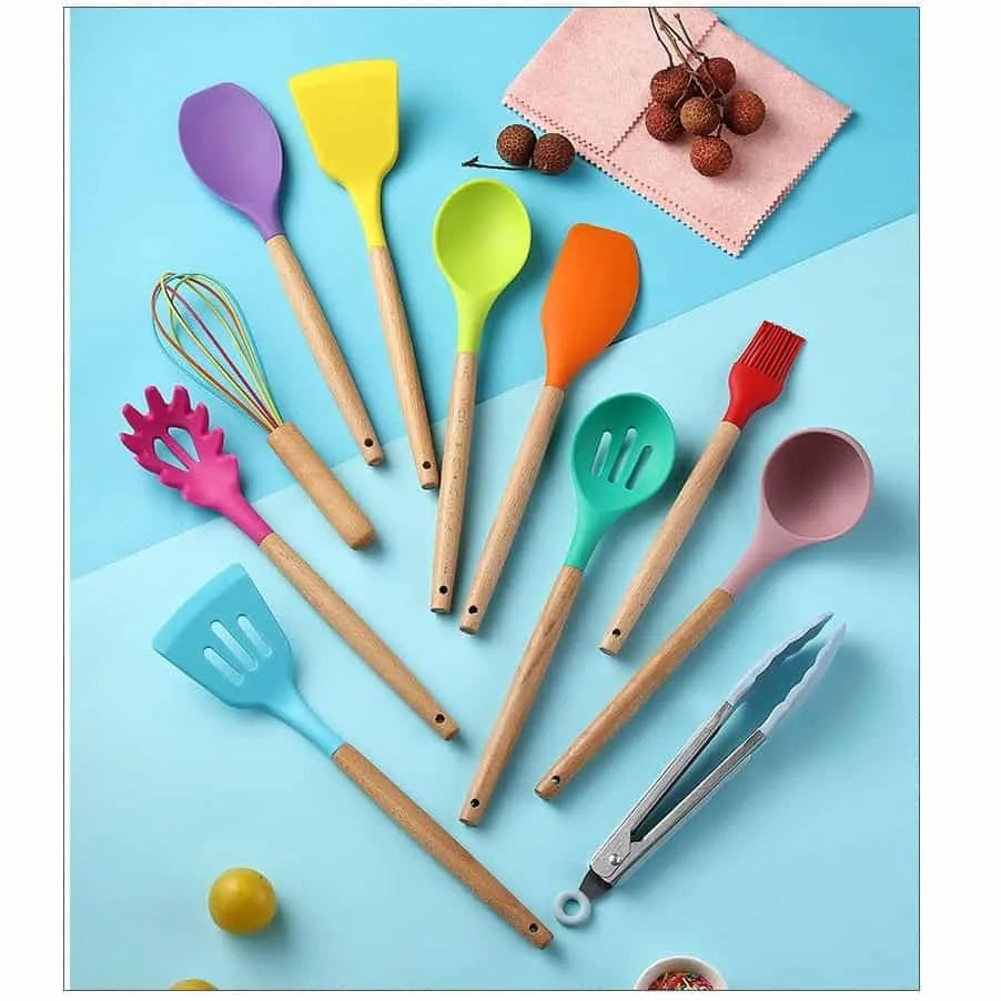 طقم أدوات سيليكون ملون بمقبض خشبي مكون من 12 قطعة