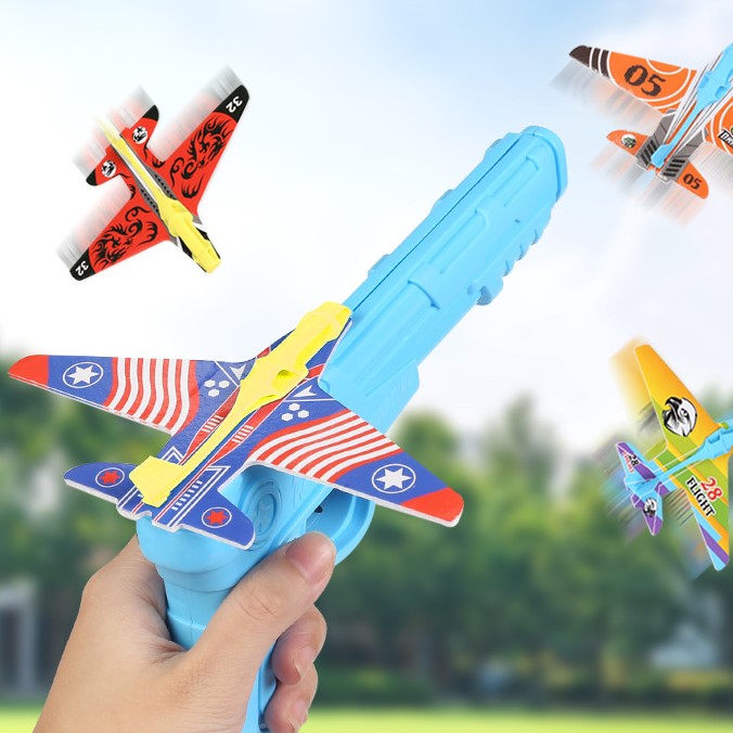 لعبة إطلاق الطائرات مع طائرات شراعية من الفوم