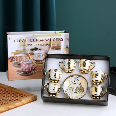 طقم قهوة من البورسلين الفاخر بتصميم زهرة اللوتس مطلى بالذهب، يتكون من 12 قطعة مع صندوق هدايا أسود