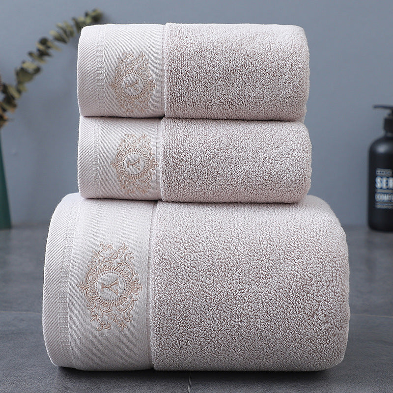 طقم فوط مطرزة بأحرف ذهبية مكون من 3 قطع، طقم فوط قطنية، فوطة غسيل، فوطة وجه، فوطة يد للحمام.