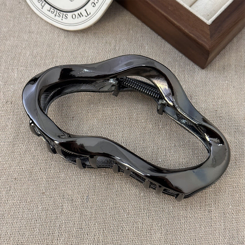 مشابك شعر معدنية غير منتظمة على شكل هندسي مجوف توكة شعر على شكل مخالب مموجة توكة شعر على شكل مخالب غير قابلة للإنزلاق للشعر السميك والرفيع إكسسوارات شعر عصرية للنساء والفتيات