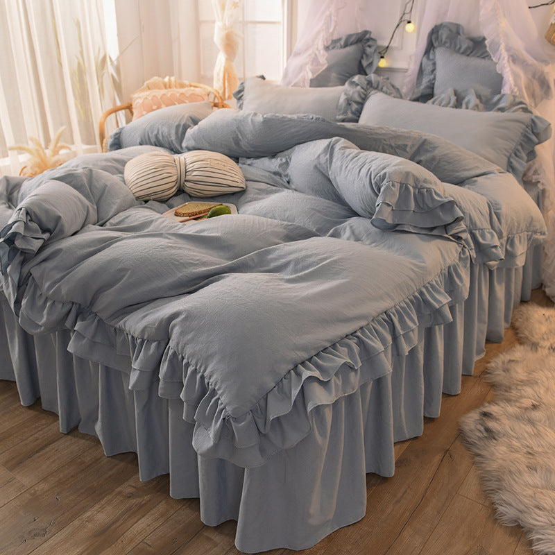 طقم مفرش سرير  مكونة من 4 قطع، 1غطاء لحاف و 1ملاية قطن مزدوج الكشكشة و 2 كيس خدادية (200 × 230) سم