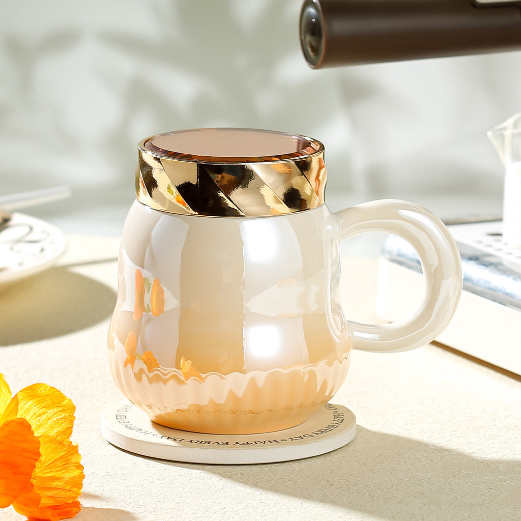 كوب قهوة سيراميك اللؤلؤ على الطراز الأوروبي أنيق مع غطاء من الاوبالين - سعة كبيرة، تصميم متدرج، معزول للمشروبات الساخنة والباردة 500 مل