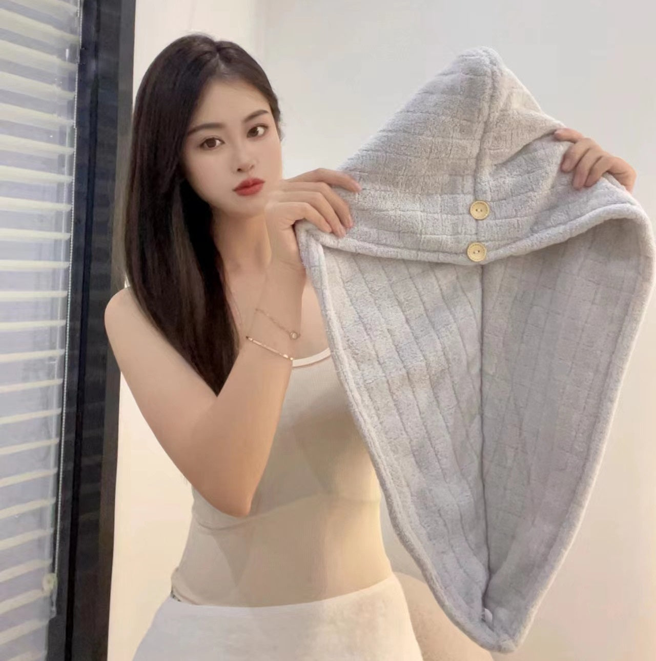 منشفة شعر من الألياف الدقيقة فائقة الإمتصاص ، منشفة تجفيف الشعر العمامة للنساء والفتيات، منشفة تجفيف الشعر السريعة السحرية، لف الشعر،  غطاء الرأس