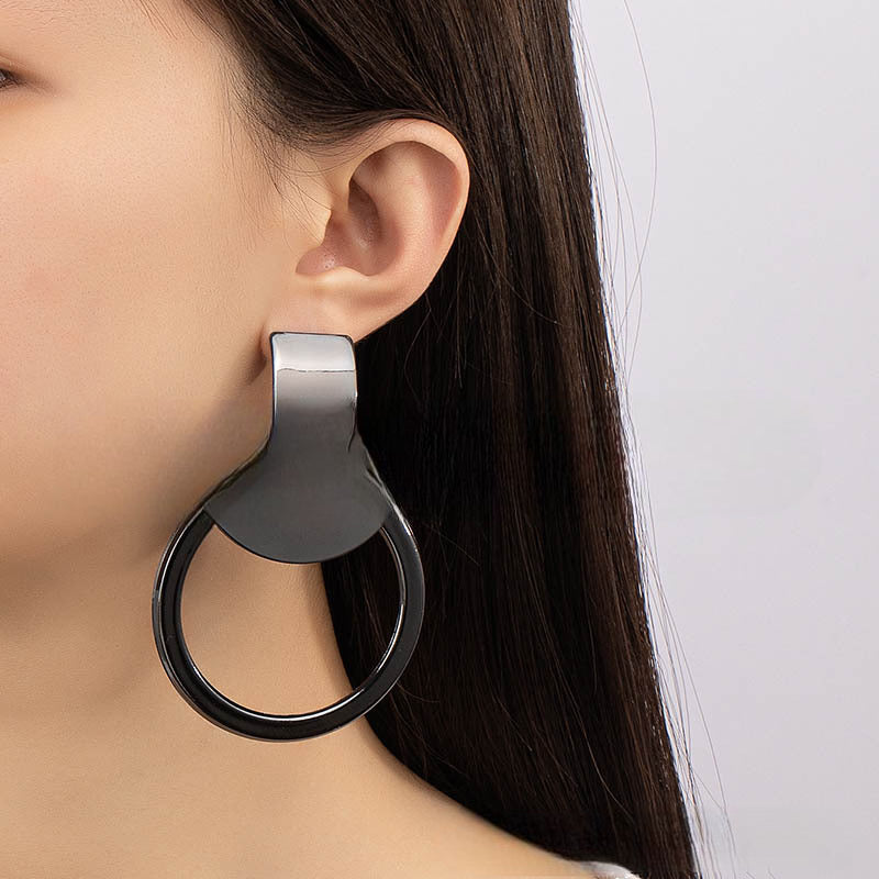 حلق دائري بسيط , حلق دائرى ذهبى , حلق دائري سميك مجوهرات عصرية هادئة