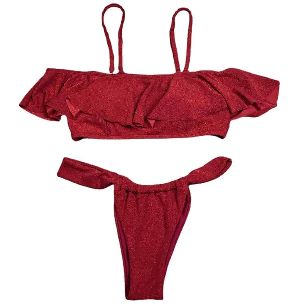 ملابس سباحة نسائية من قطعتين باللون الأحمر اللامع