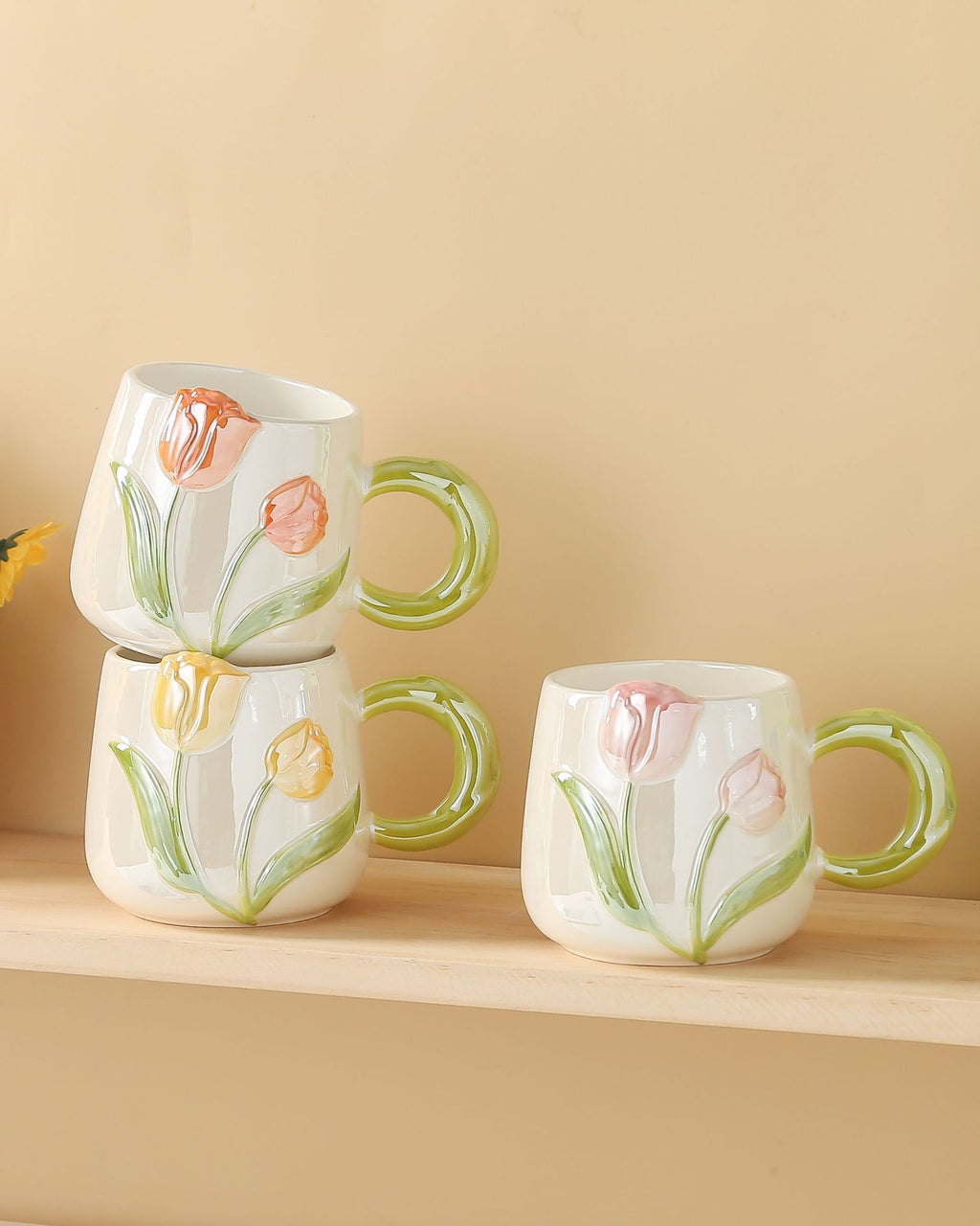 كوب أنيق من زهرة التوليب مزخرف باللؤلؤ آمن للإستخدام في فرن الميكروويف، كوب قهوة قابل للإستخدام في المكتب والمنزل 450 مل