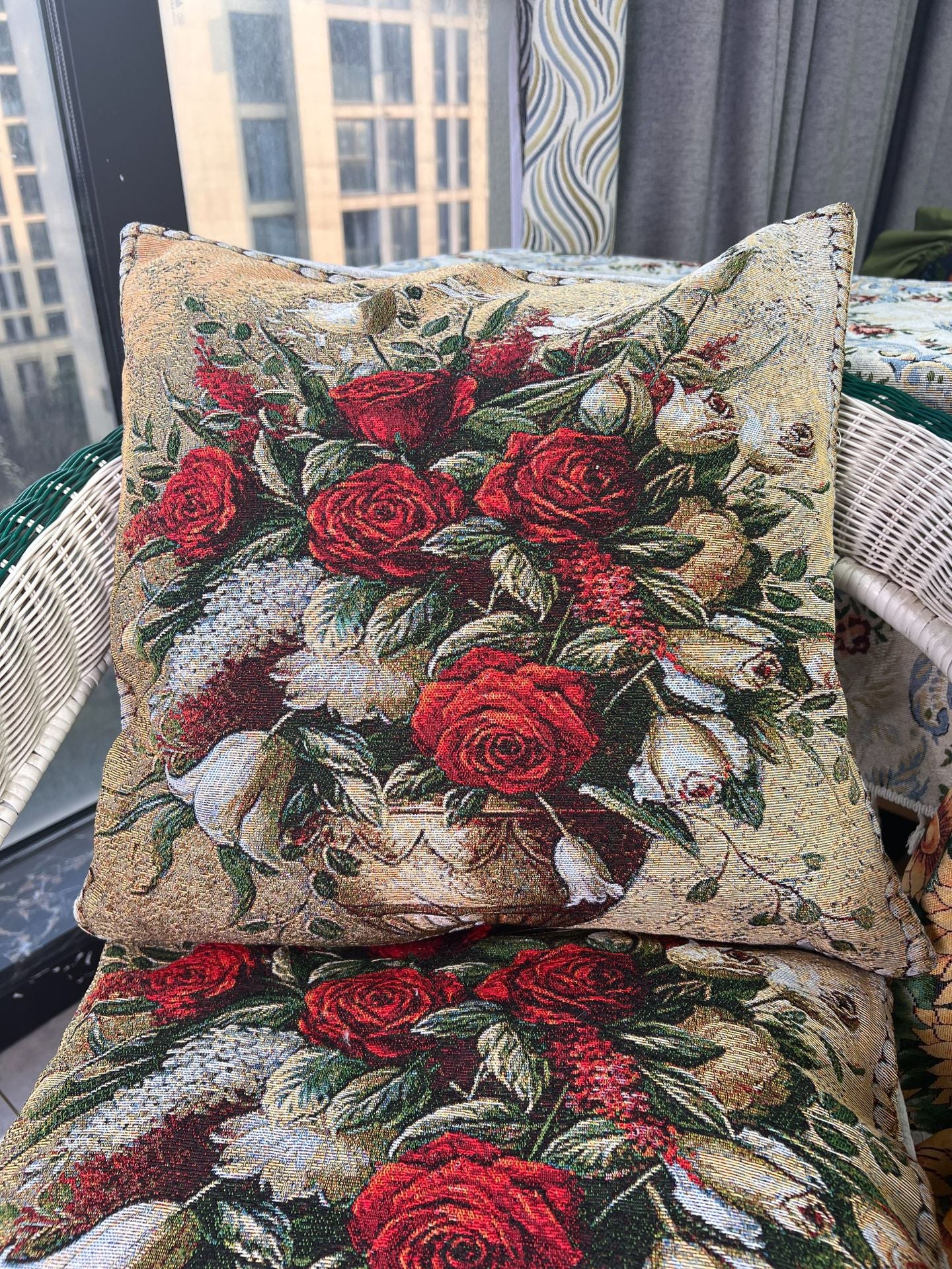 كوشن ديكور مربعة الشكل 45 * 45 سم مع الحشو الفيبر