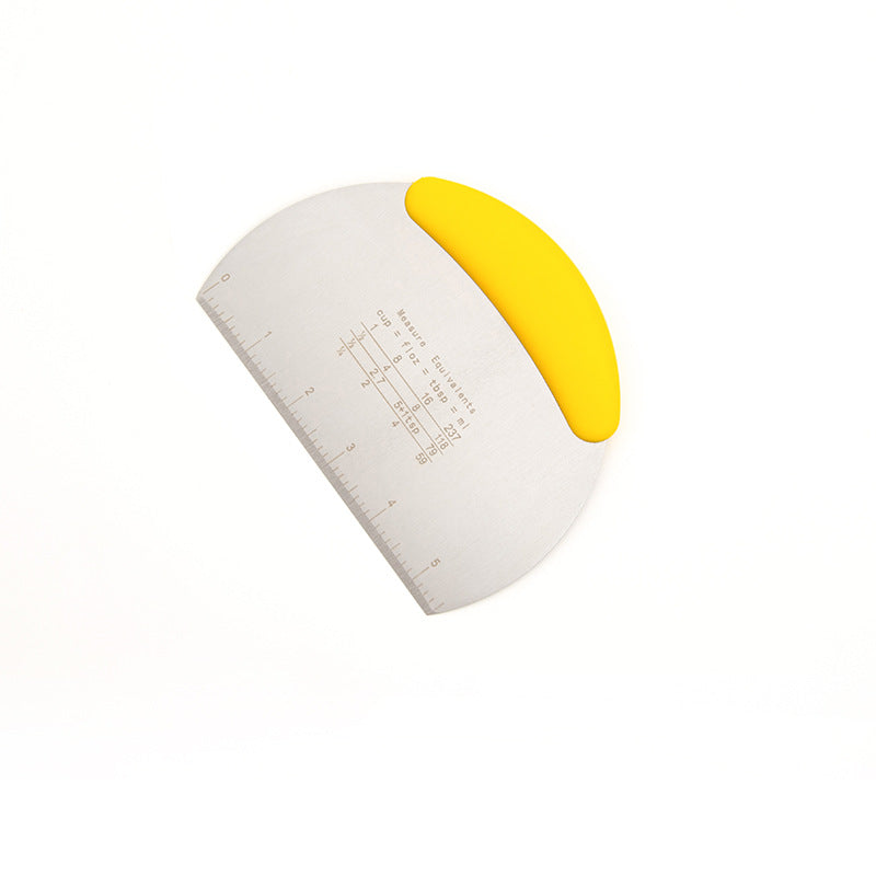 سكين عجين من الفولاذ المقاوم للصدأ، قطاعة  معجنات مكشطة مرنة من السيليكون، مقابض جيدة متعددة الأغراض مع ميزان قياس