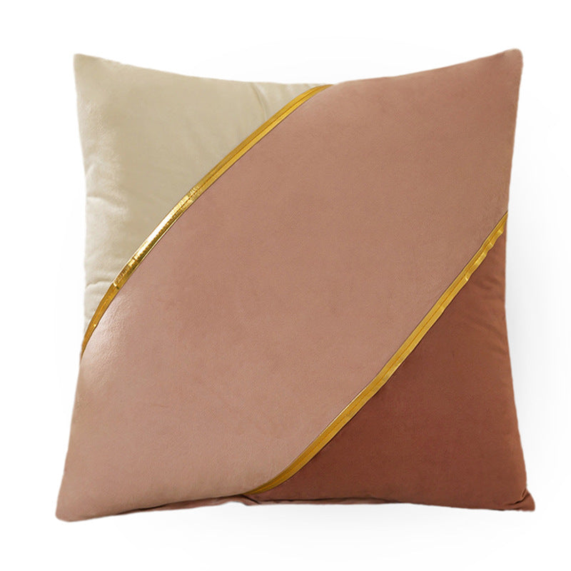 كوشن مخططة باللون الذهبي من الجلد 45*45 سم مع الحشو الفيبر