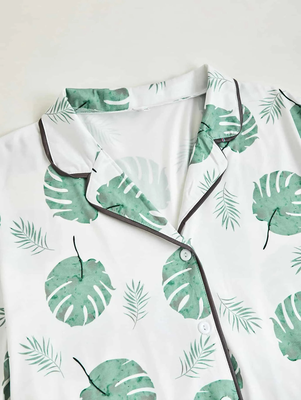 بيجامة صيفية نسائية من الحرير الجليدي بمقاسات كبيرة