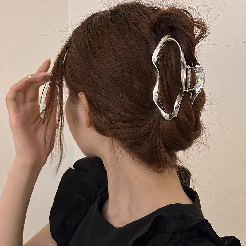 مشابك شعر معدنية غير منتظمة على شكل هندسي مجوف توكة شعر على شكل مخالب مموجة توكة شعر على شكل مخالب غير قابلة للإنزلاق للشعر السميك والرفيع إكسسوارات شعر عصرية للنساء والفتيات