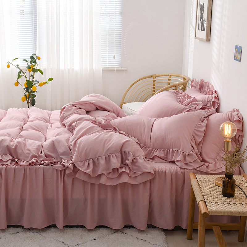 طقم مفرش سرير  مكونة من 4 قطع، 1غطاء لحاف و 1ملاية قطن مزدوج الكشكشة و 2 كيس خدادية (200 × 230) سم