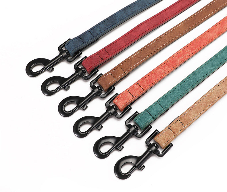 طوق من الجلد الناعم قوى للكلاب والجراء بإبزيم قابل للتعديل وحزام رقبة