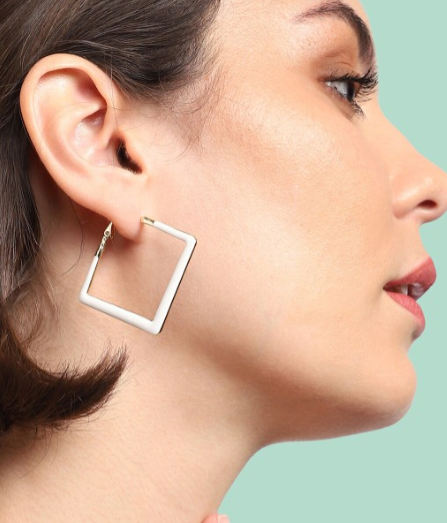 حلق للنساء،  حلقان إبرة شكل مربع أبيض فى ذهبى