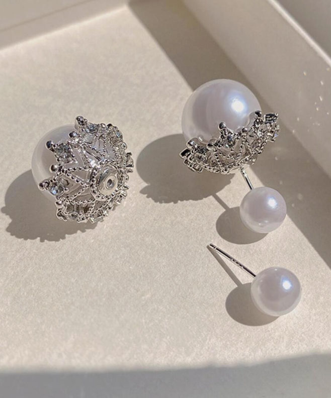 حلق نسائي فاخرة، حلق لؤلؤ عصري، على شكل كورة لؤلؤ كبيرة مع تاج مرصع بفصوص من الكريستال الزريكون اللامع