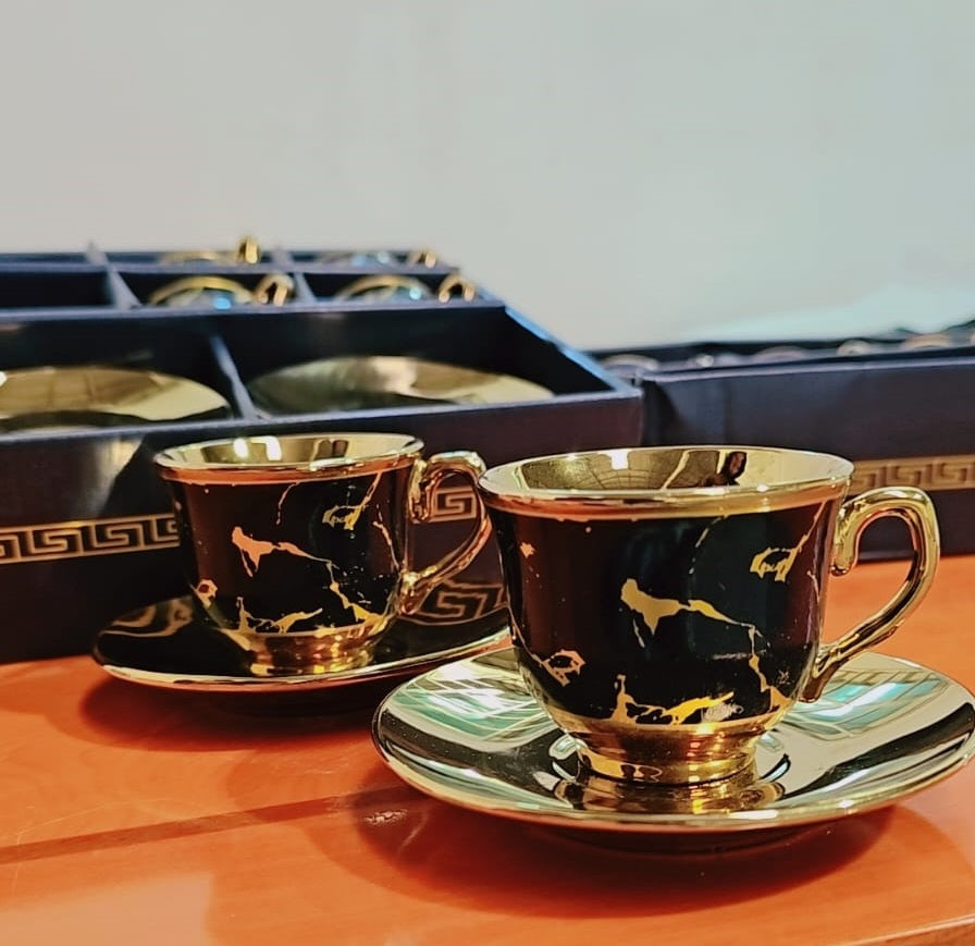 طقم فناجين قهوة تركي من السيراميك عالى الجودة، يتكون من 12 قطعة، مع أطباق باللون الذهبي