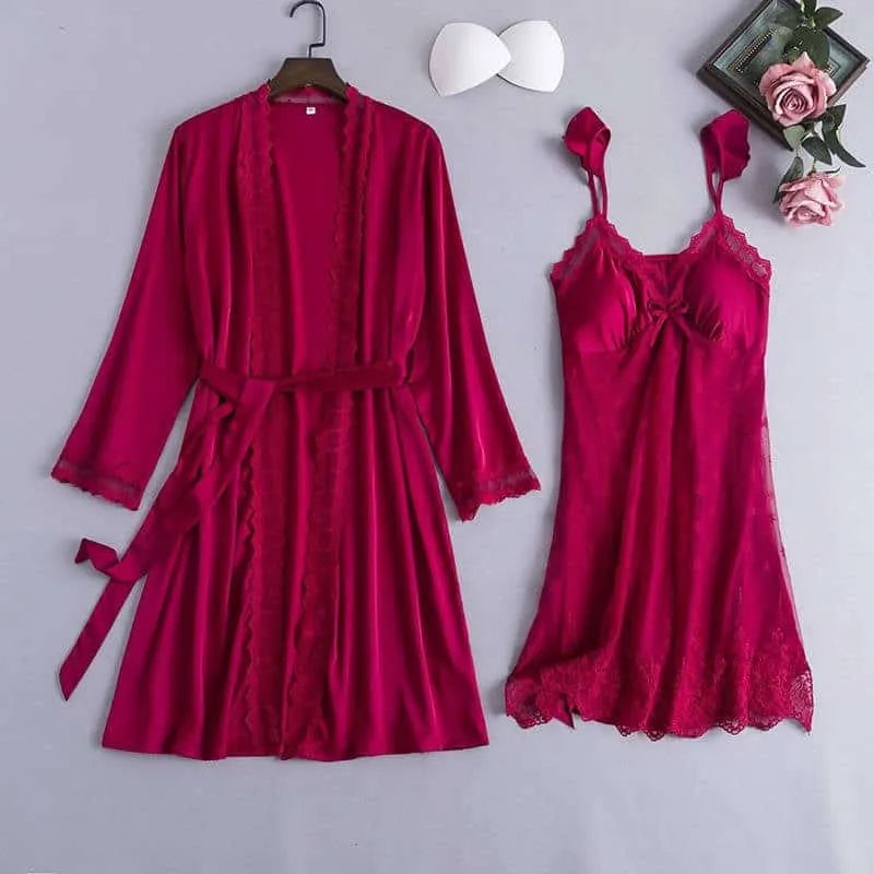 قميص نوم من قطعتين