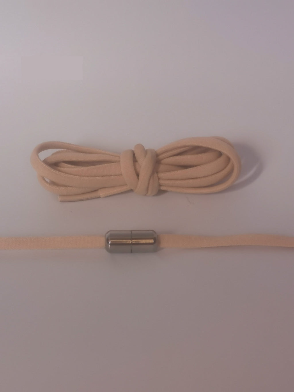 أربطة حذاء مغناطيسية ومرنة